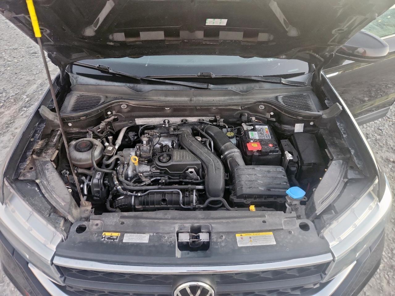 2022 Volkswagen Taos se