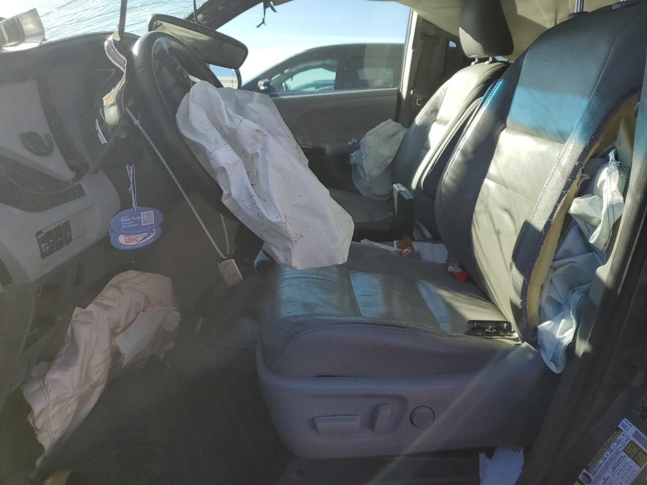 2015 Toyota Sienna xle