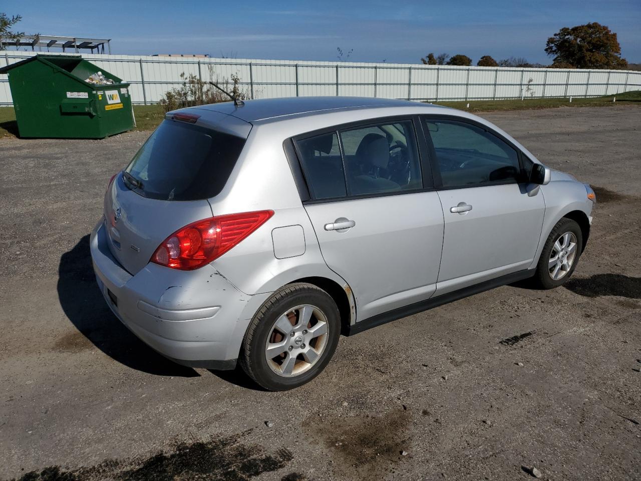 2012 Nissan Versa s