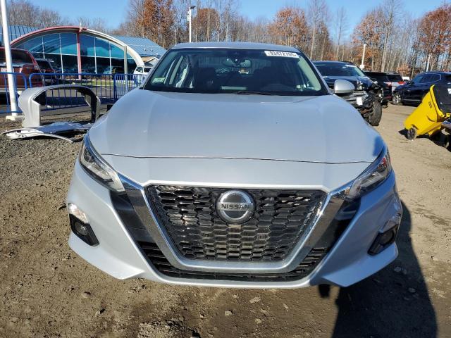 2020 Nissan Altima sl