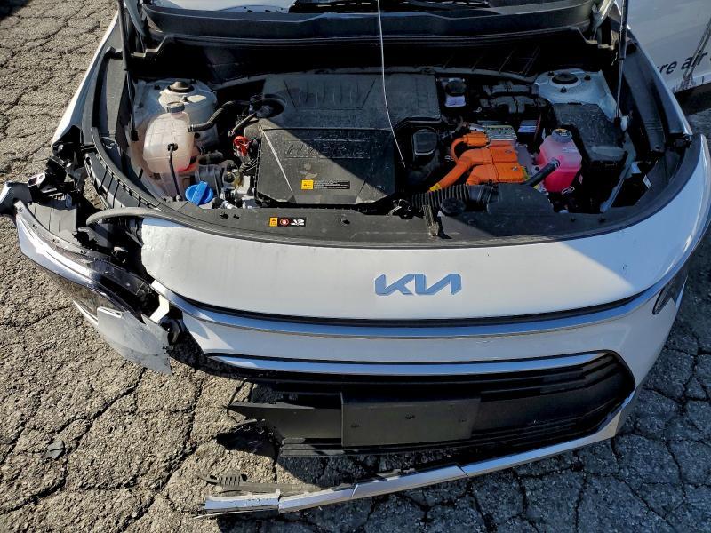 2025 KIA Niro lx