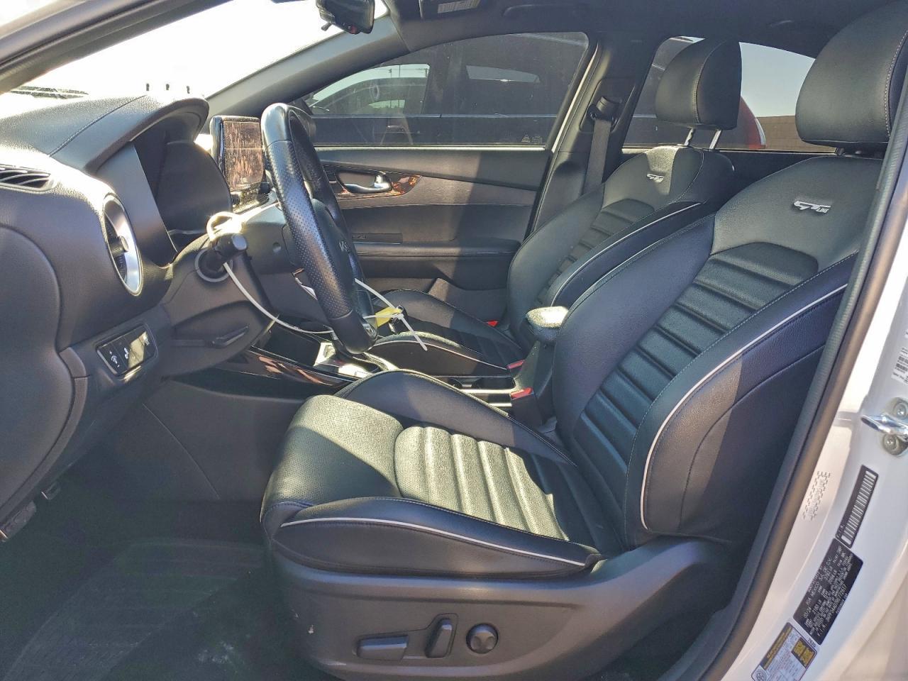 2024 KIA Forte gt Line