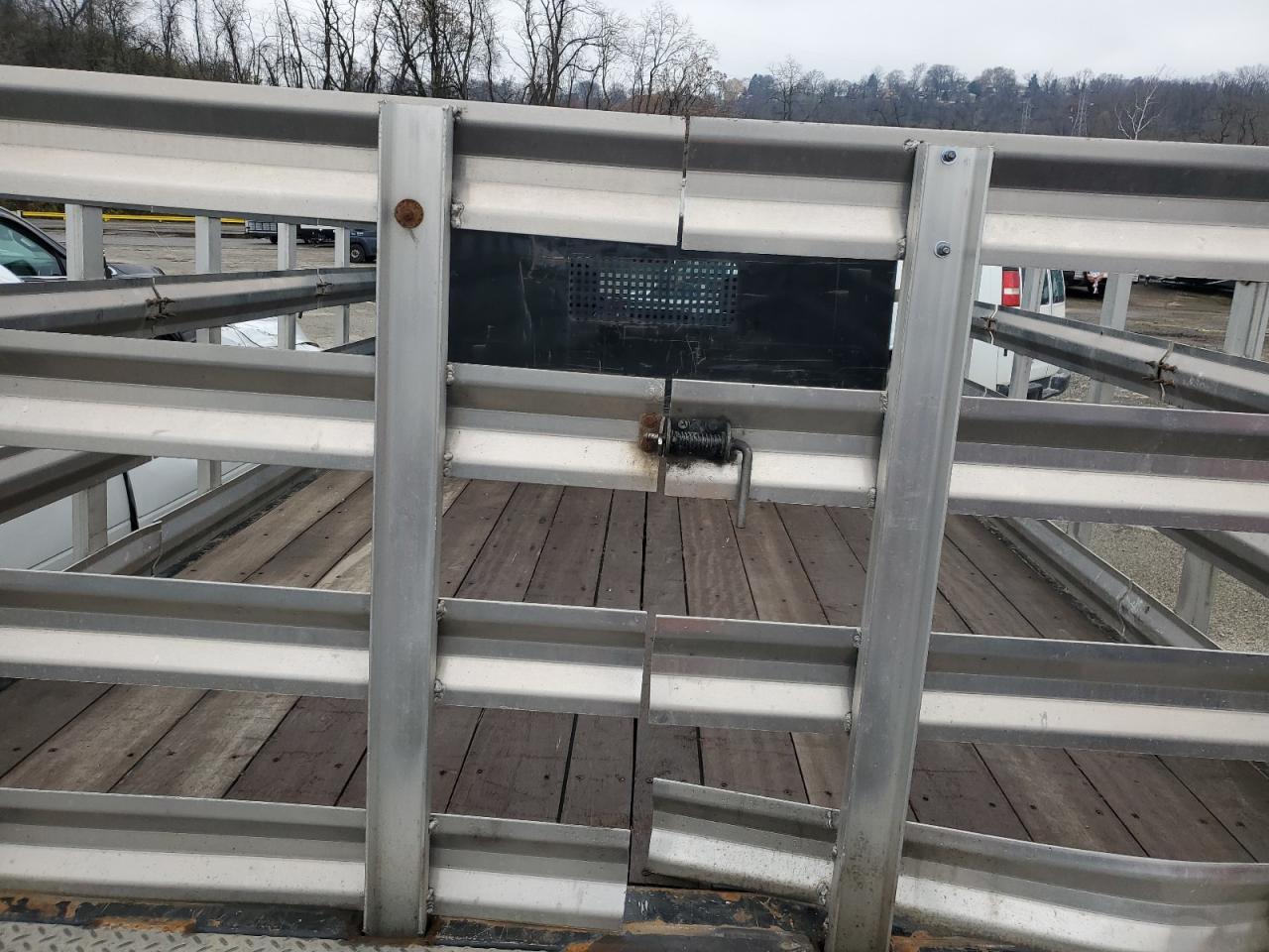 2019 Ford F550 Super Duty Flatbed Truck