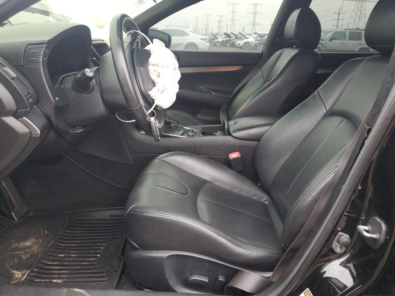 2015 Infiniti Q40