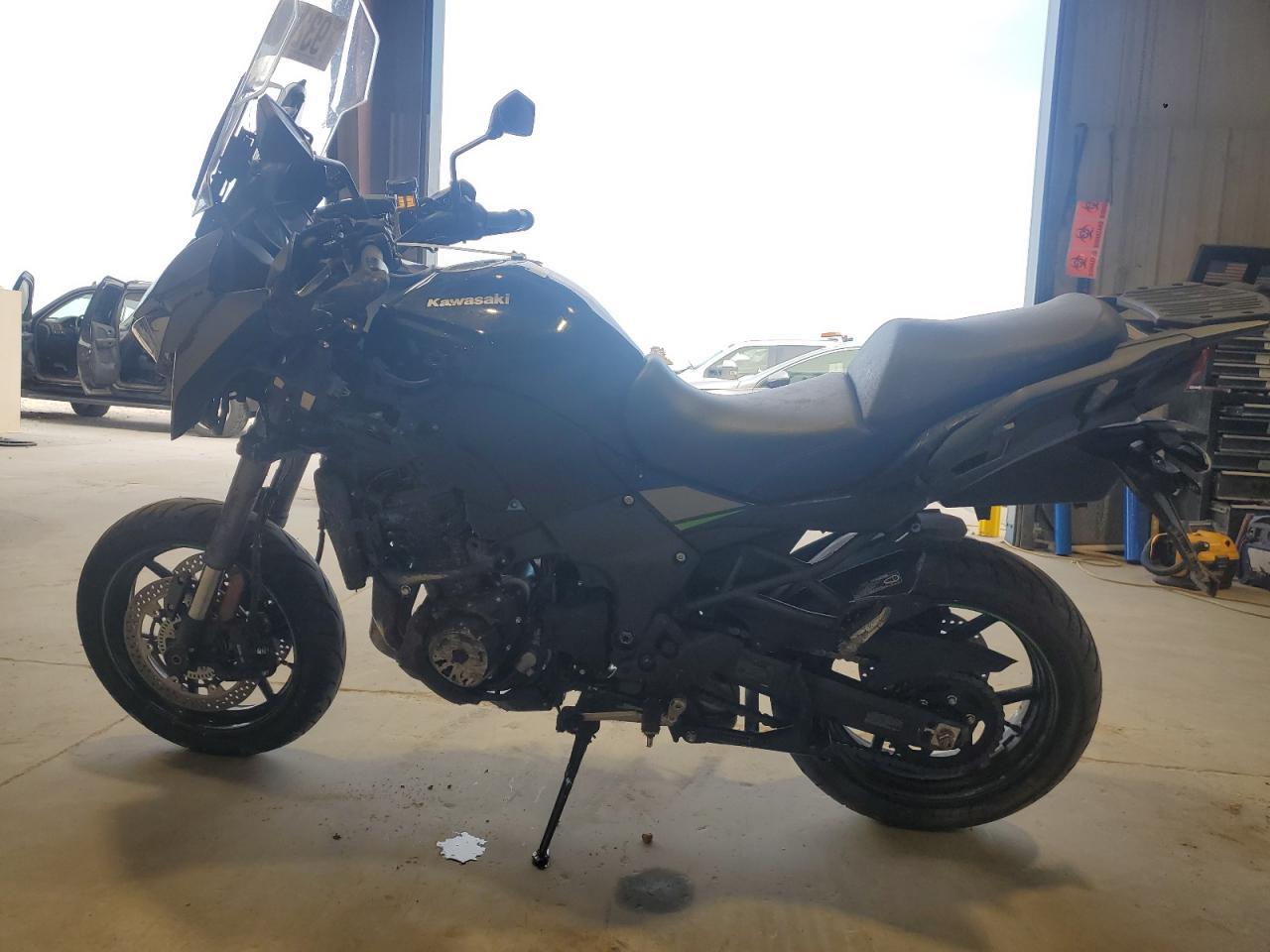 2025 Kawasaki LZ1100 C
