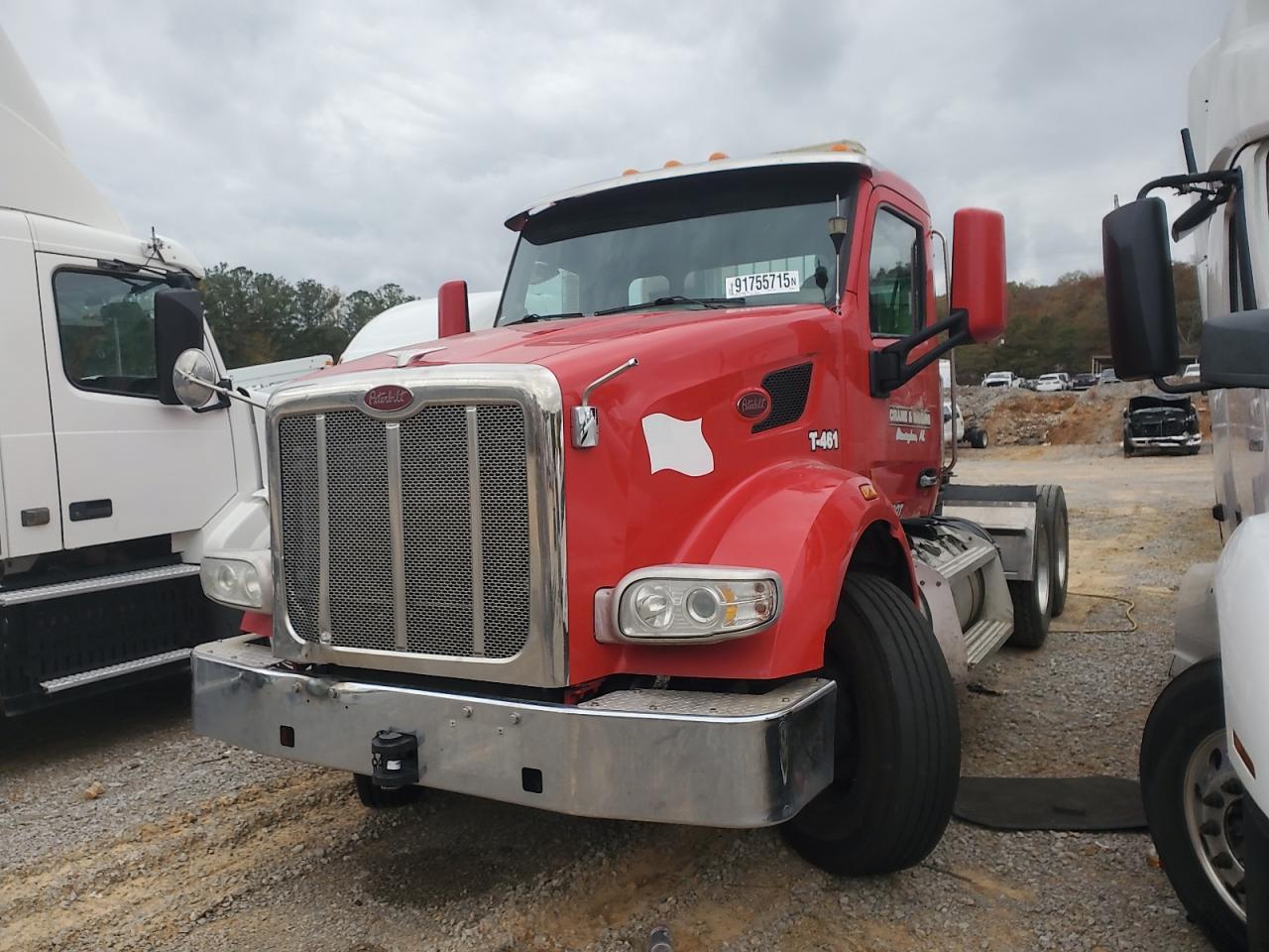 2018 Peterbilt 567 Semi Truck