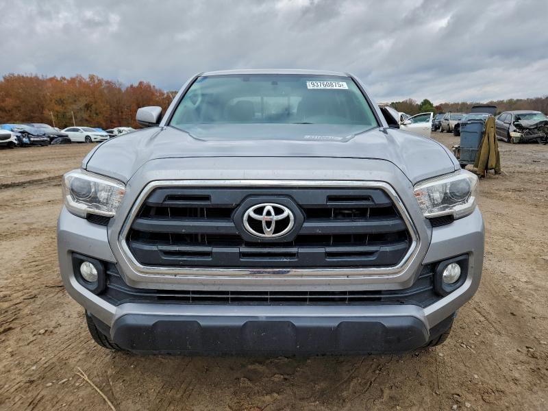 2017 Toyota Tacoma SR5 V6
