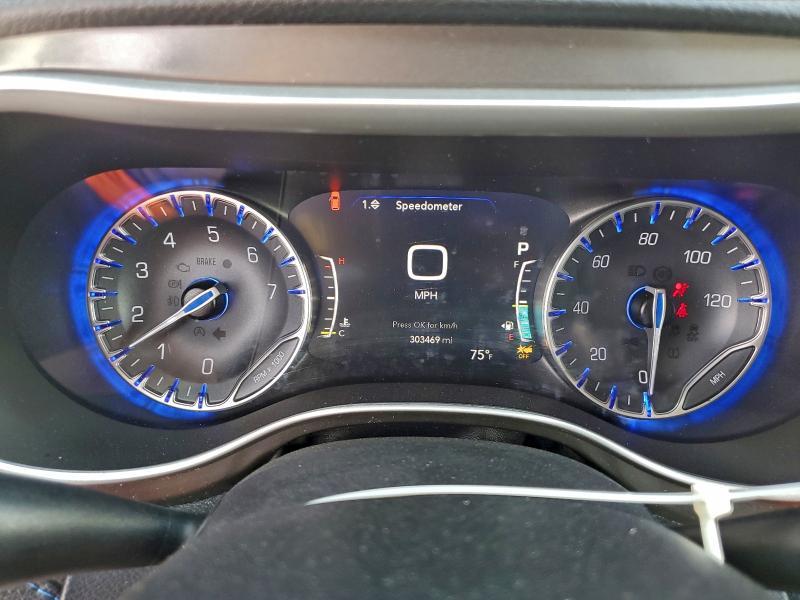 2021 Chrysler Pacifica Touring l