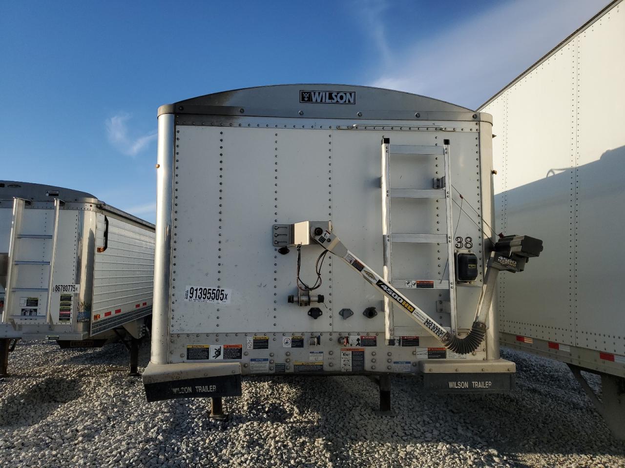 2022 Wilson DWH-650 Grain Trailer