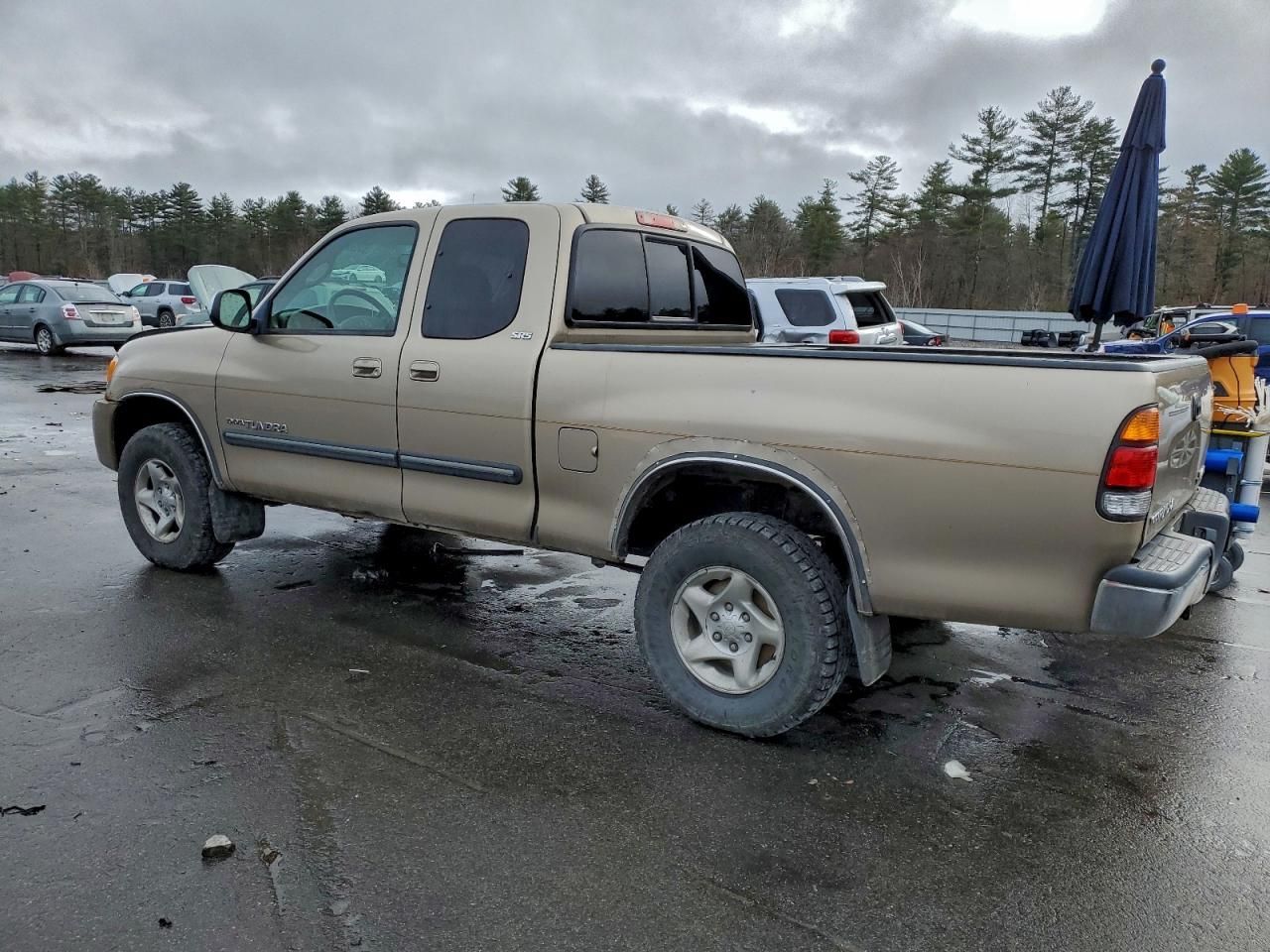 2004 Toyota Tundra Access cab SR5