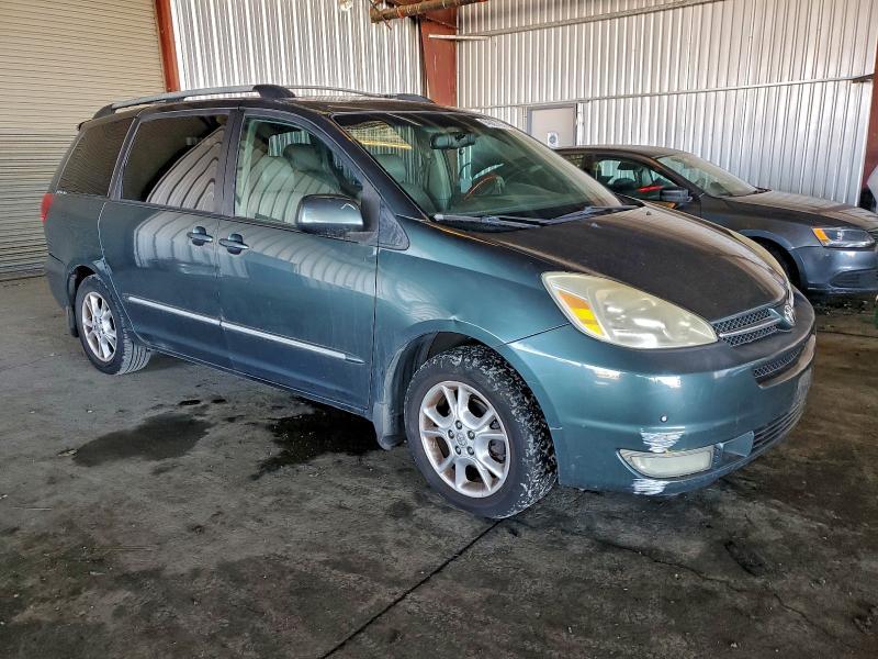 2004 Toyota Sienna