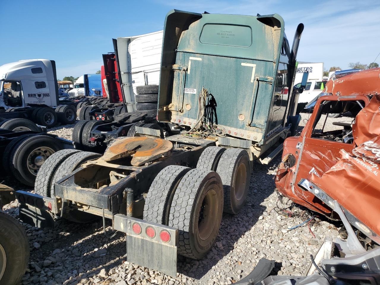 2001 Western Star 4900 Semi Truck