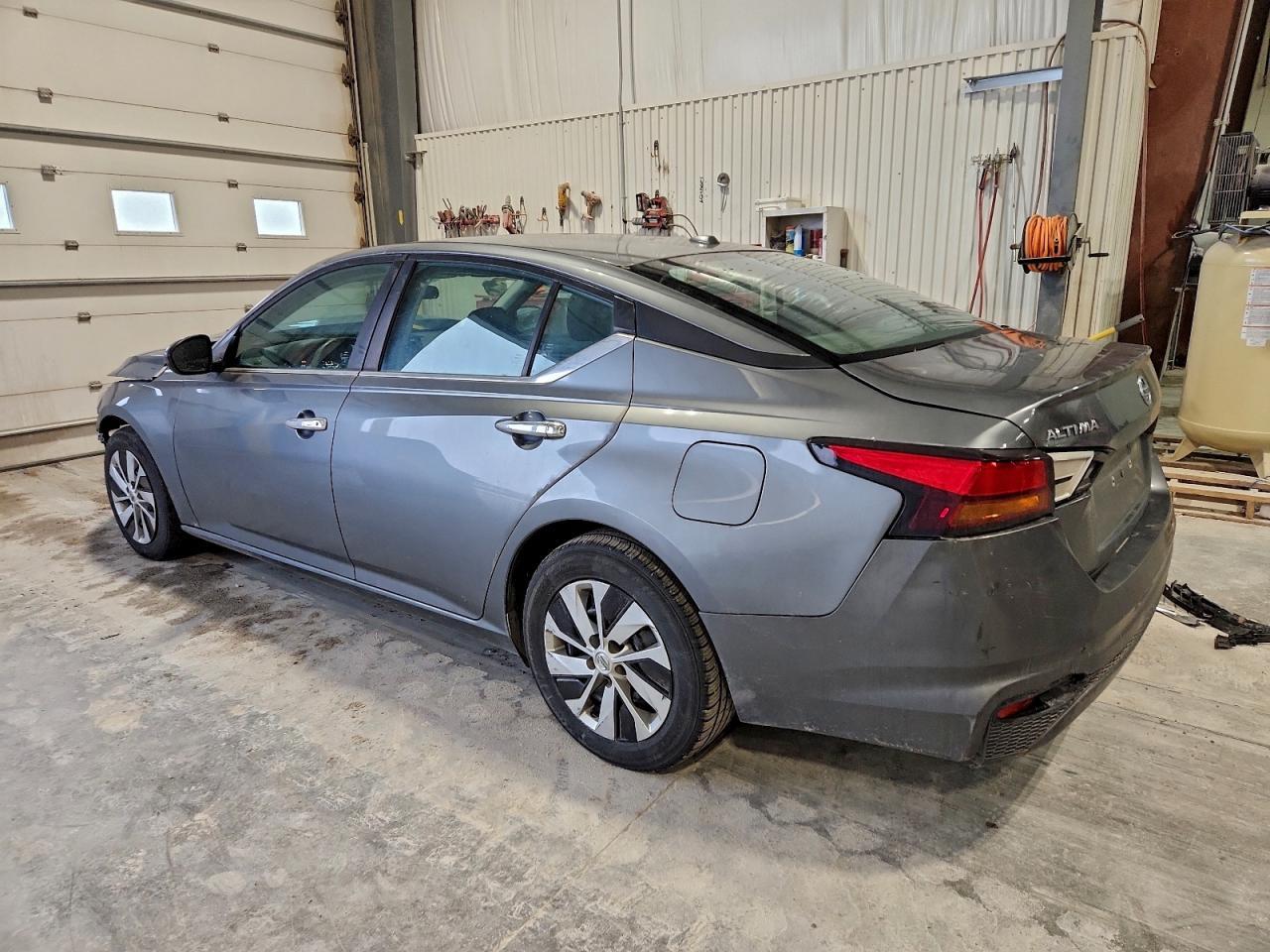 2019 Nissan Altima s