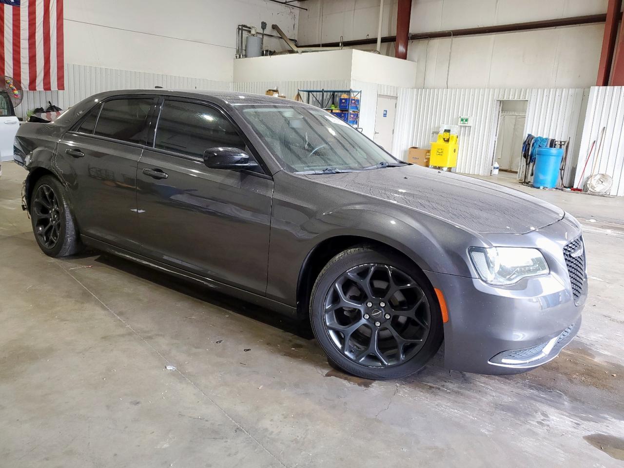 2019 Chrysler 300 Touring