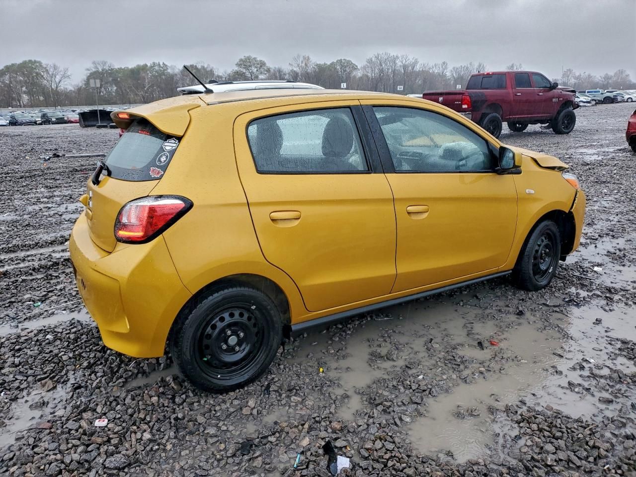 2024 Mitsubishi Mirage es