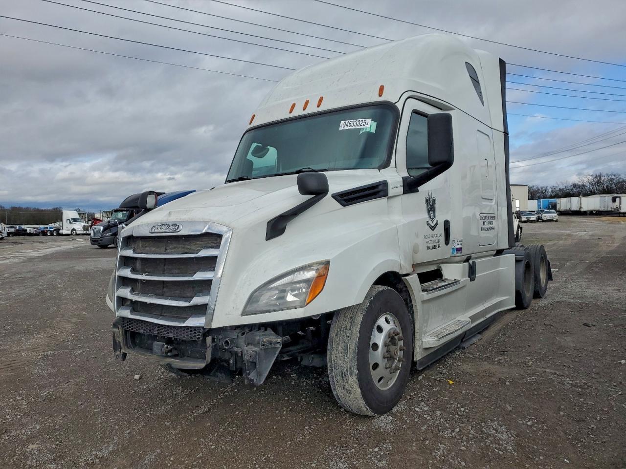 2020 Freigliner 2020 Freightliner Cascadia 126 Semi Truck