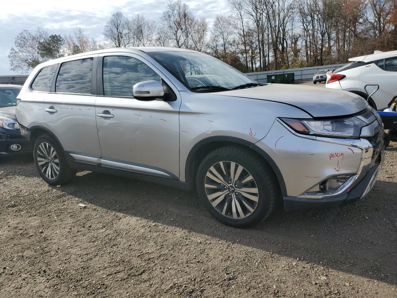 2019 Mitsubishi Outlander se