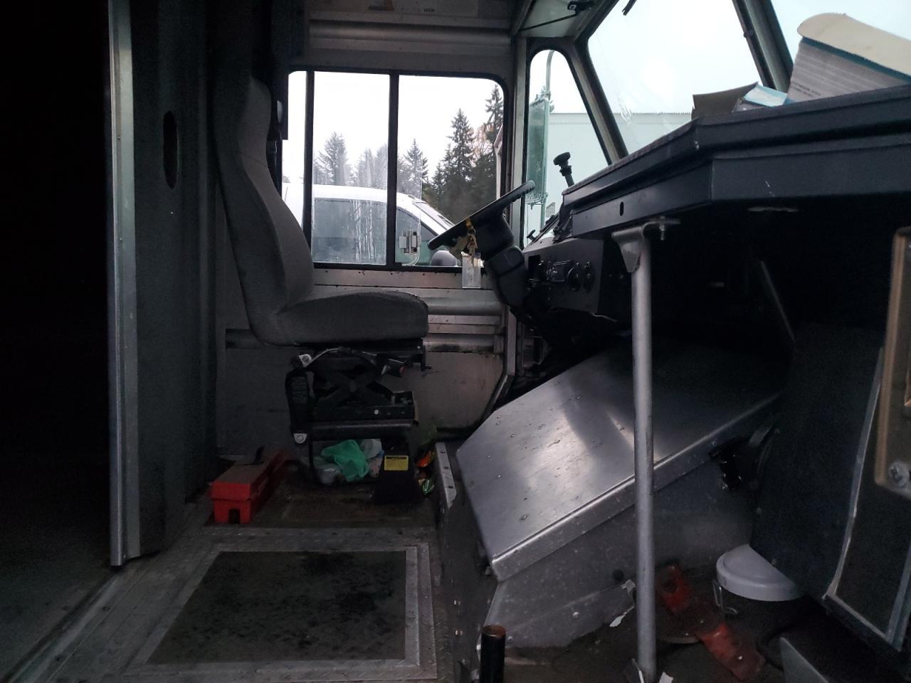 2009 Workhorse Custom Chassis 2009 Workhorse W62 Delivery Truck