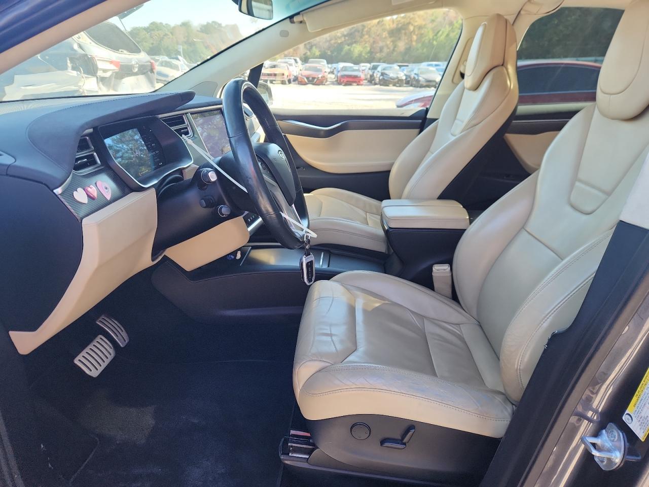 2017 Tesla Model x