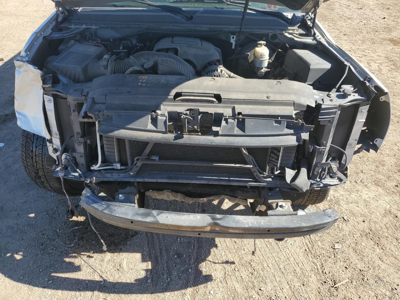 2011 GMC Yukon xl C1500 sle