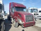 2005 Volvo VNL Semi Truck