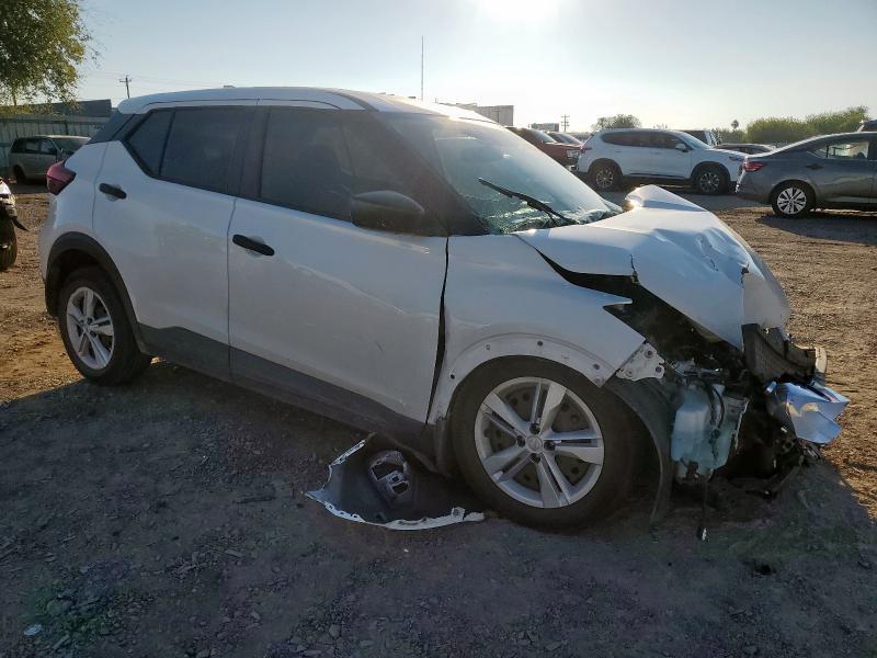 2022 Nissan Kicks s