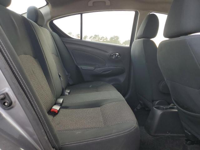 2019 Nissan Versa s
