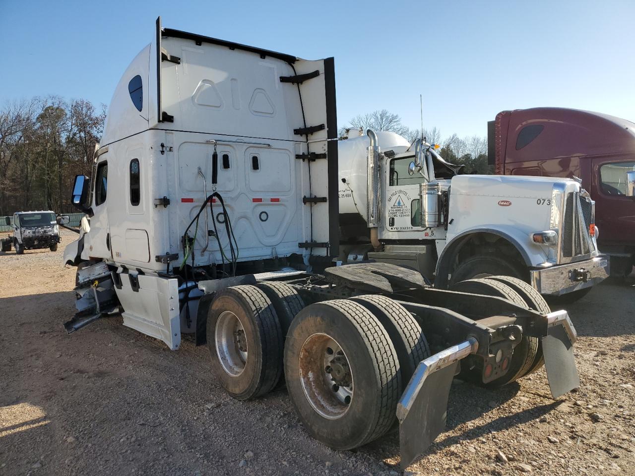 2021 Freigliner Cascadia 126