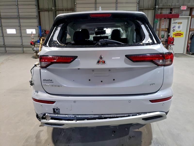 2022 Mitsubishi Outlander se