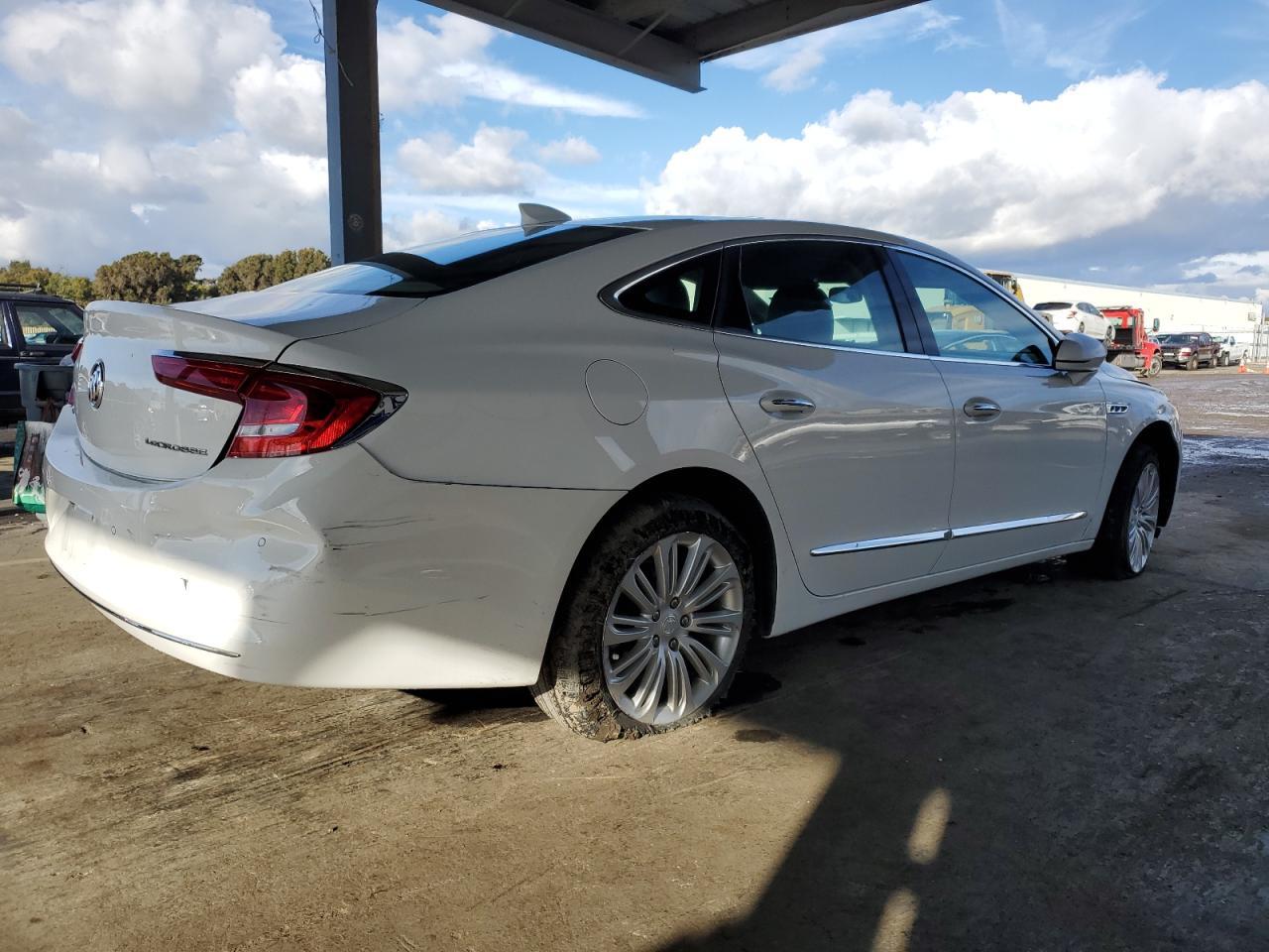 2018 Buick Lacrosse Premium