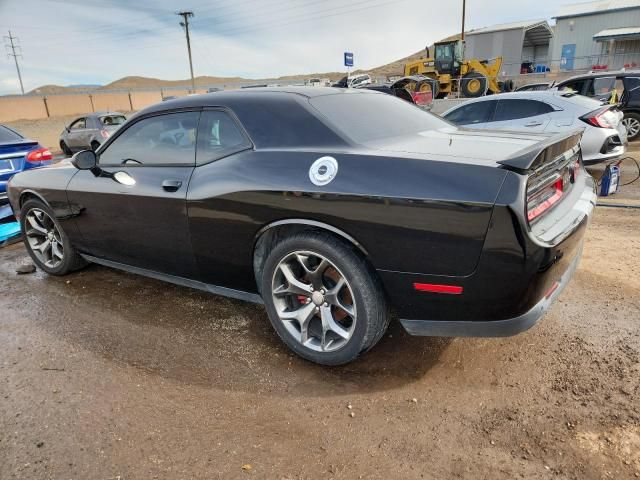 2015 Dodge Challenger sxt Plus