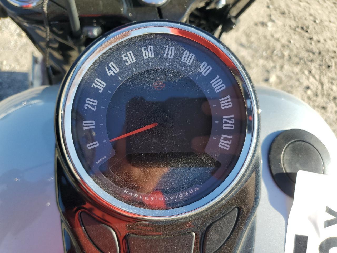 2024 Harley-Davidson Flhcs