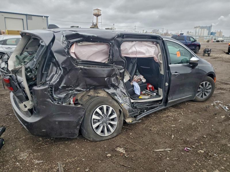 2023 Chrysler Pacifica Hybrid Limited