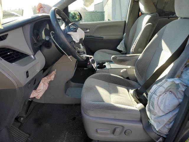 2015 Toyota Sienna le