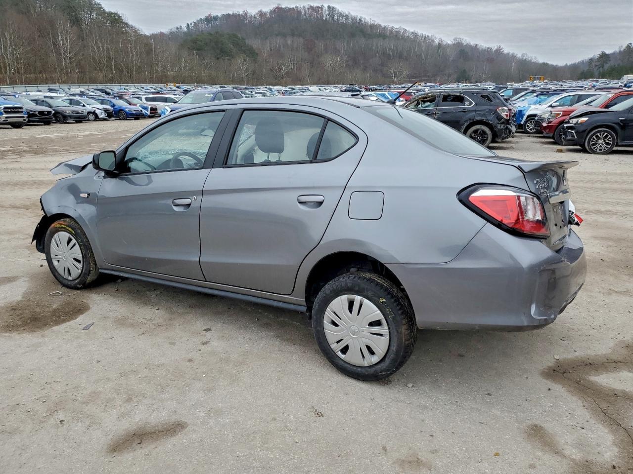 2022 Mitsubishi Mirage G4 es
