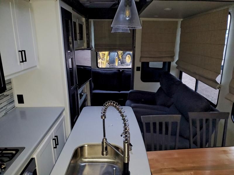 2020 Keystone Retreat 39-RV