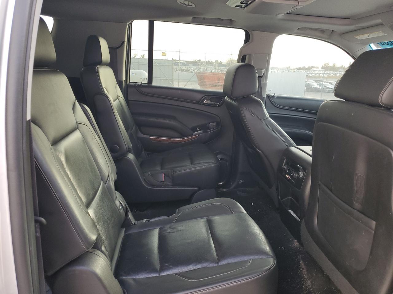 2015 Chevrolet Suburban K1500 ltz