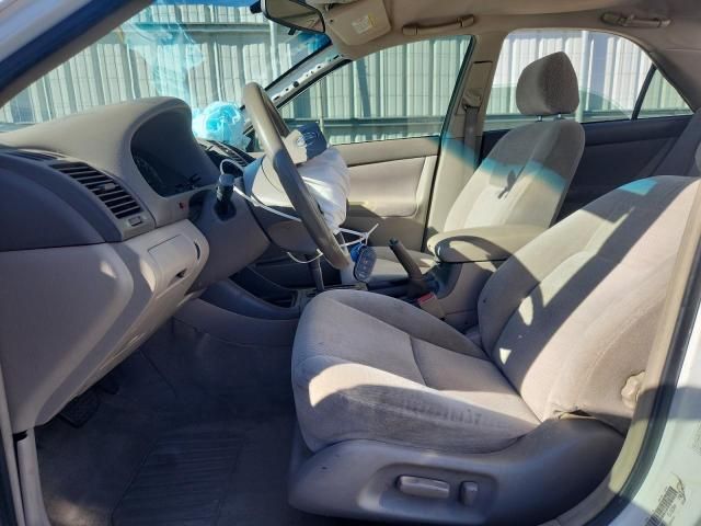 2003 Toyota Camry le