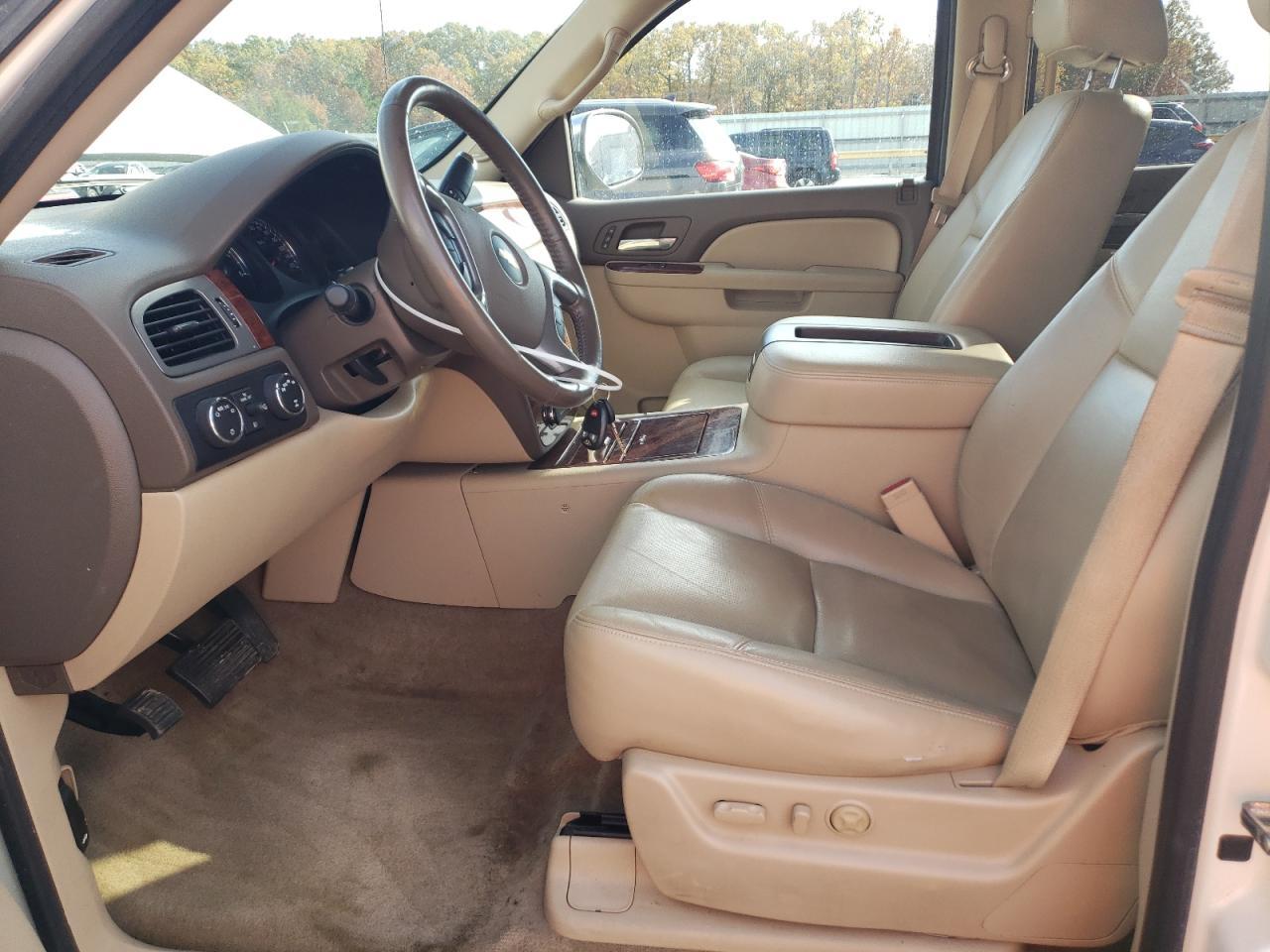 2013 Chevrolet Avalanche LTZ