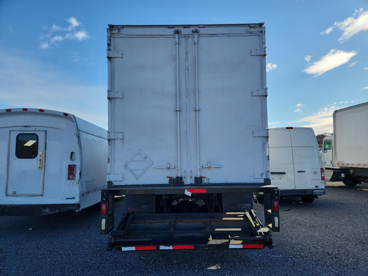 2006 Freightliner Business Class M2 BOX Truck