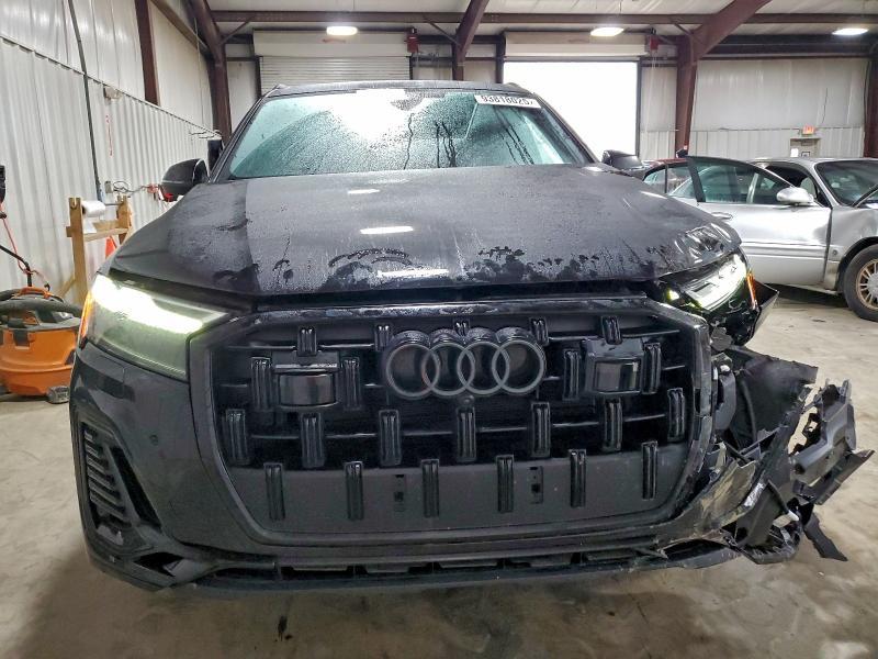 2025 Audi Q7 Premium Plus