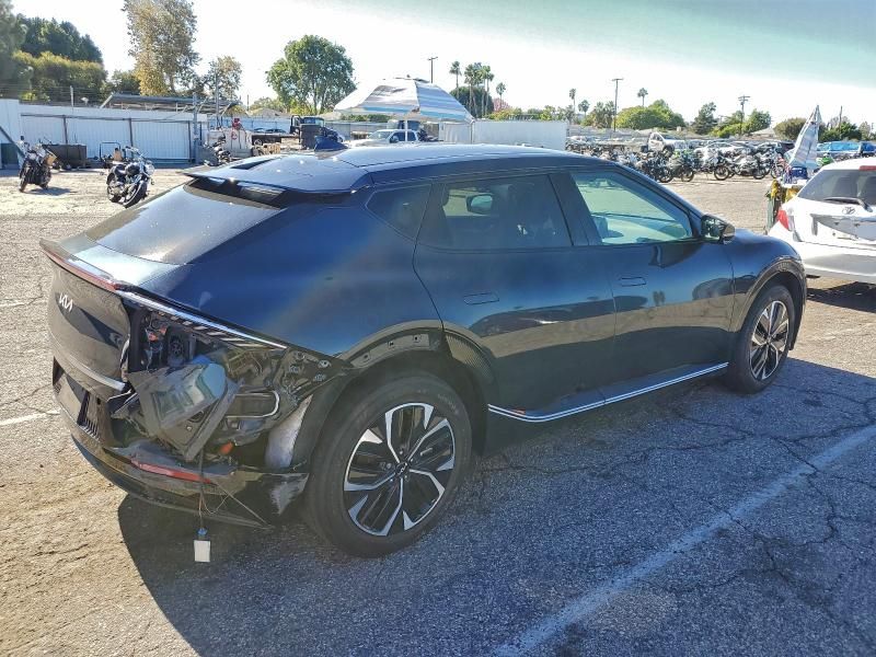 2023 KIA EV6 Light