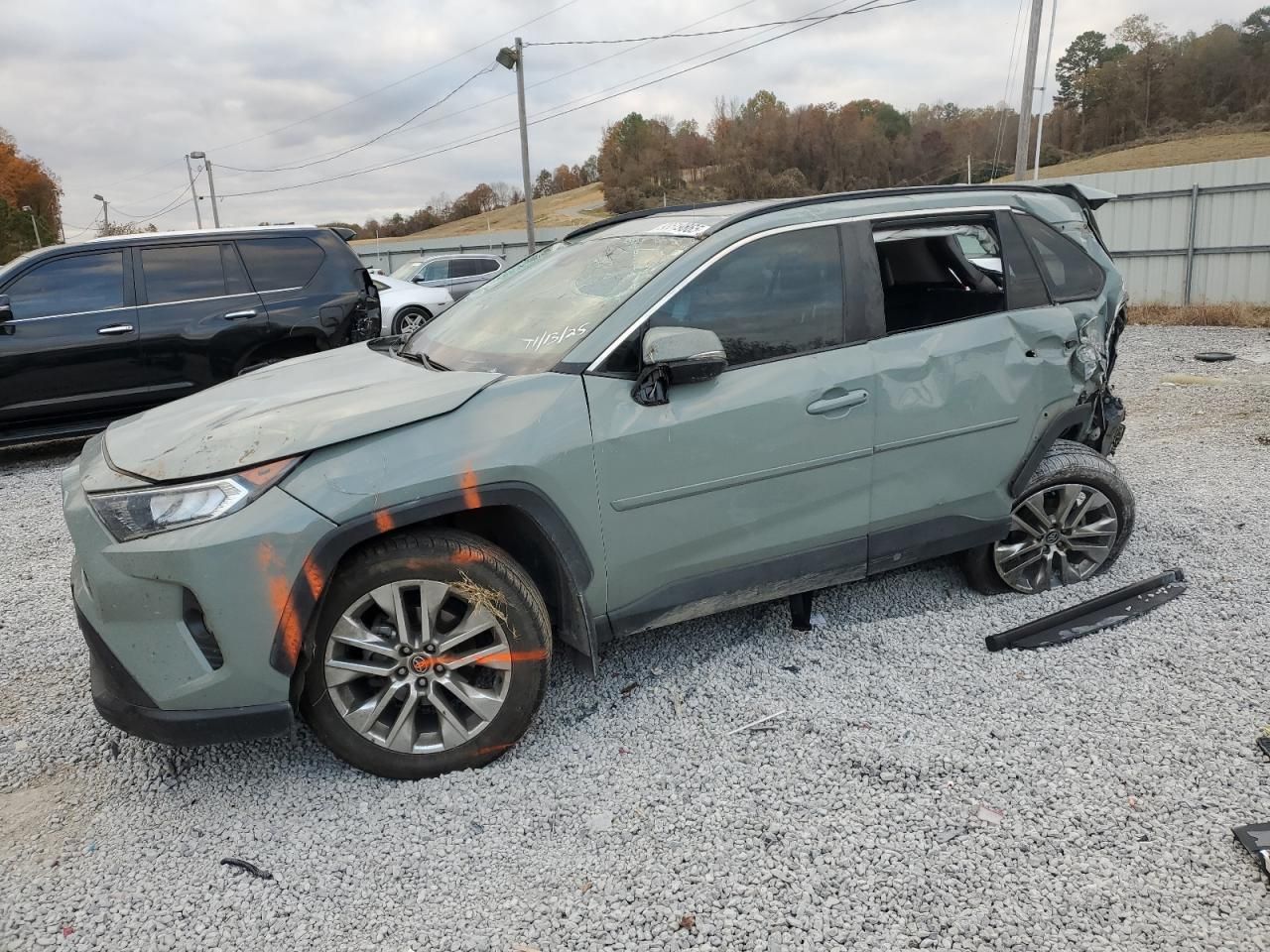 2020 Toyota Rav4 xle Premium