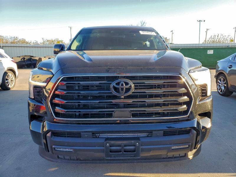 2023 Toyota Sequoia SR5
