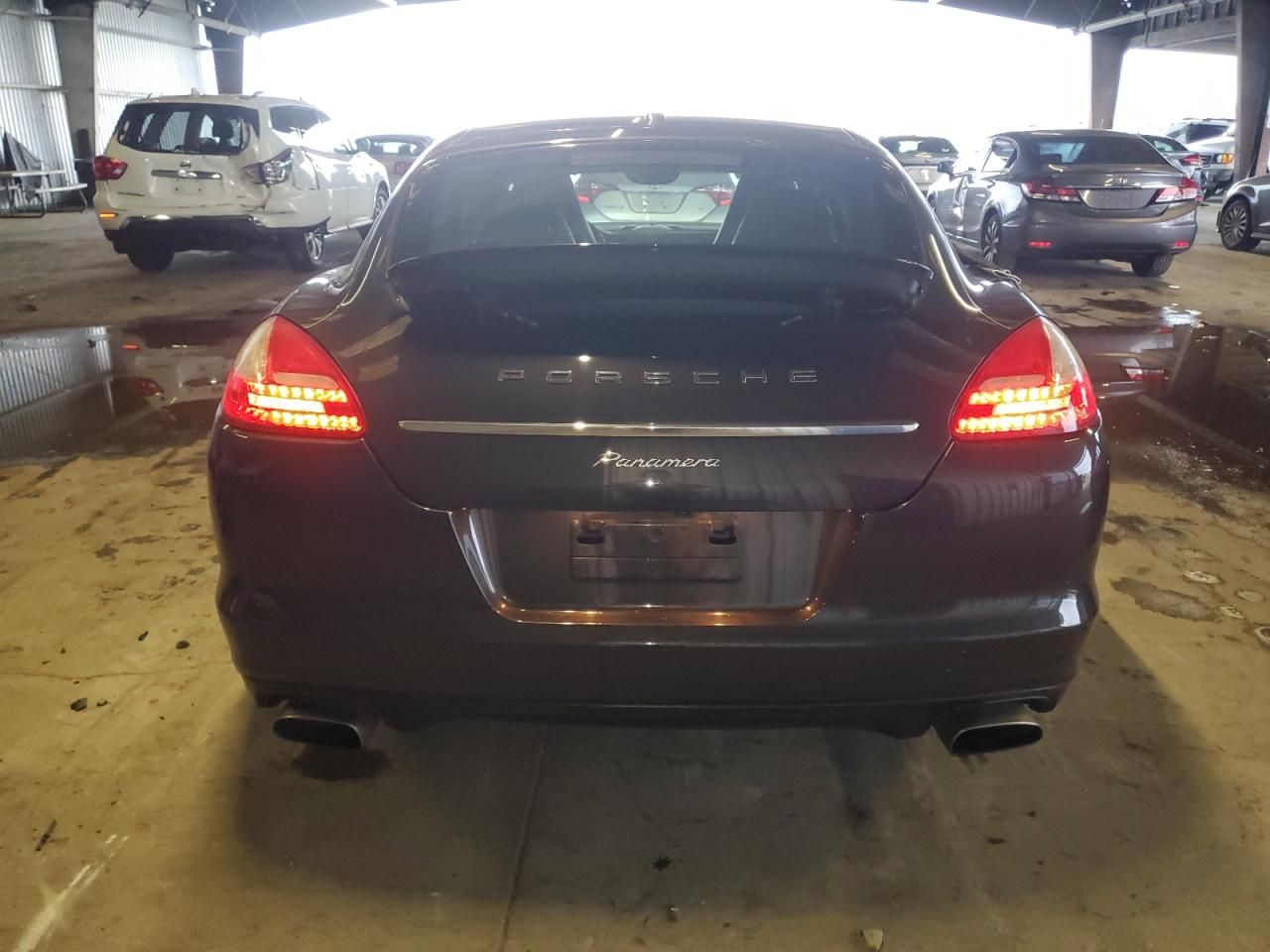 2012 Porsche Panamera 2