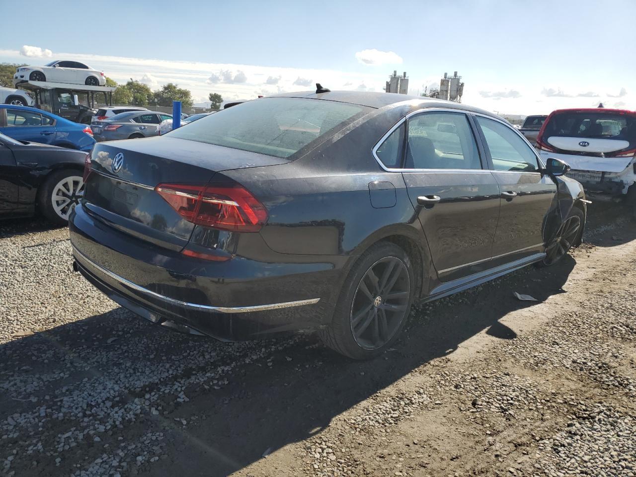 2017 Volkswagen Passat R-line