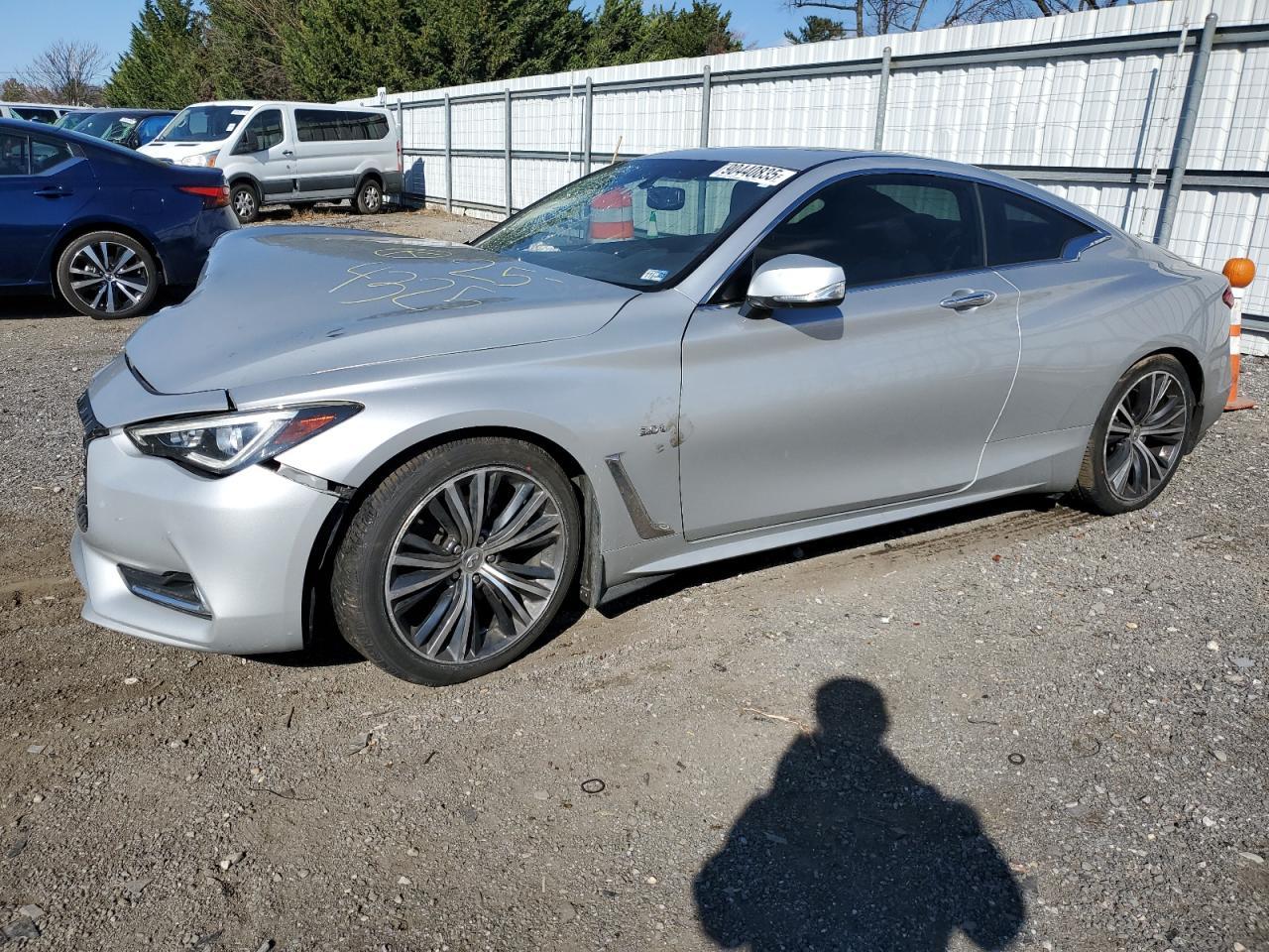 2017 Infiniti Q60 Premium