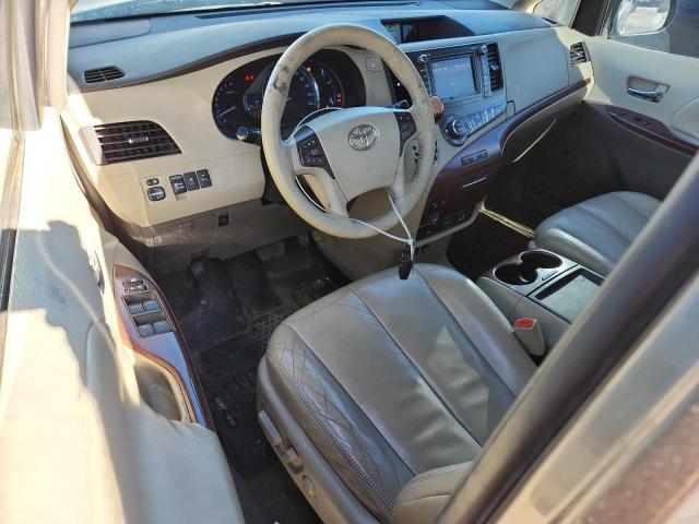 2011 Toyota Sienna xle