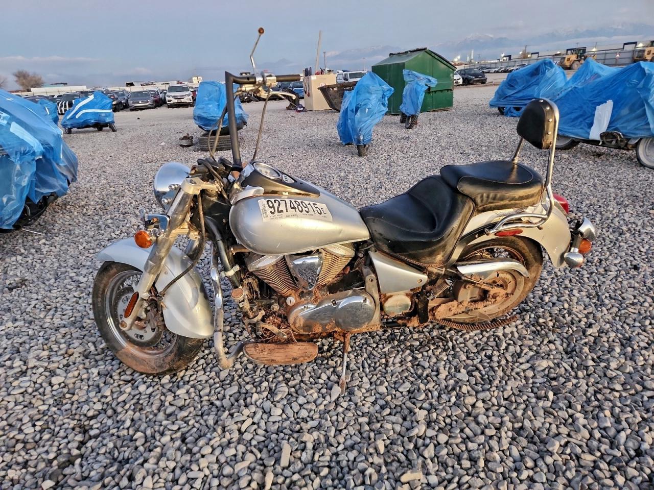 2006 Kawasaki Vn900 b