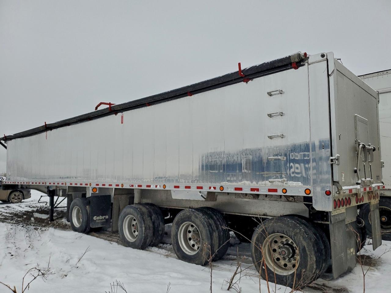2024 Cobra Performance Boats Dump Trailer